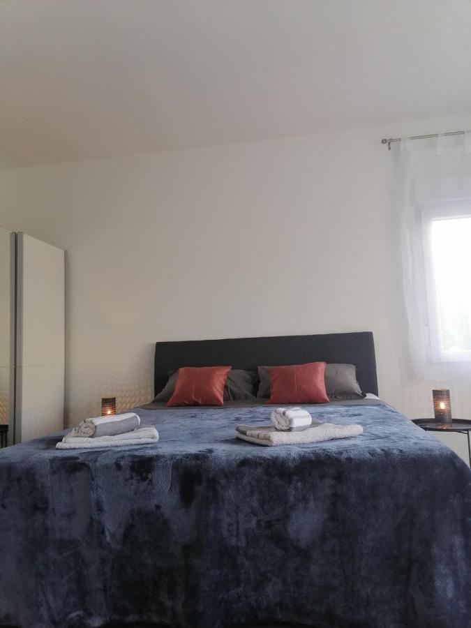 Leona Apartment Vidikovac, Pula Buitenkant foto